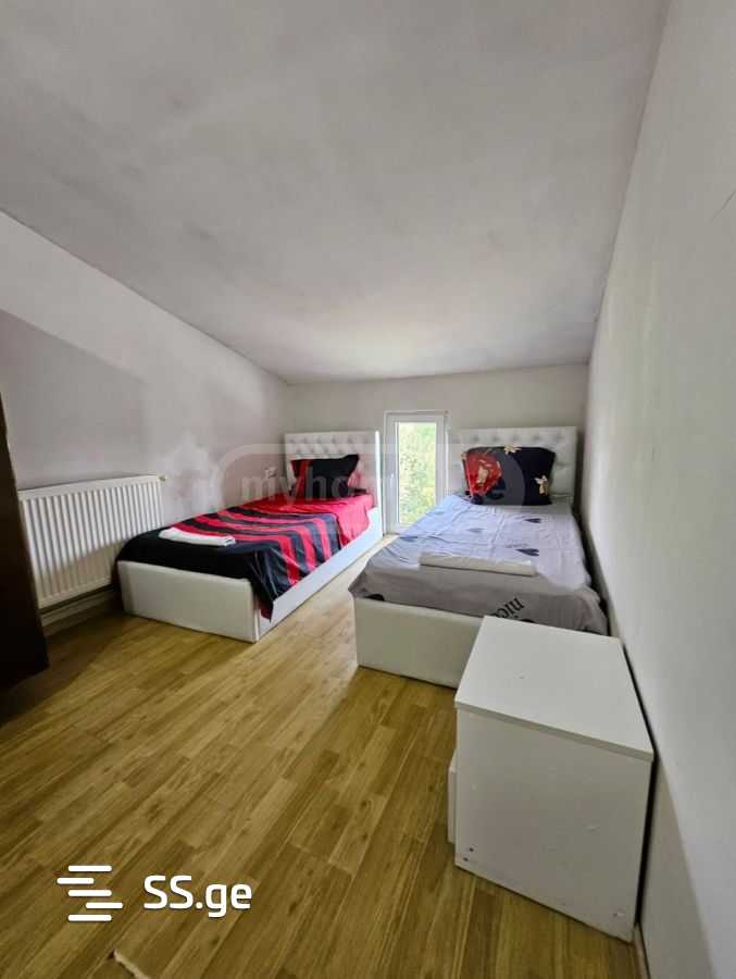 6 Room Summer Cottage Daily Rent. Vake view 5