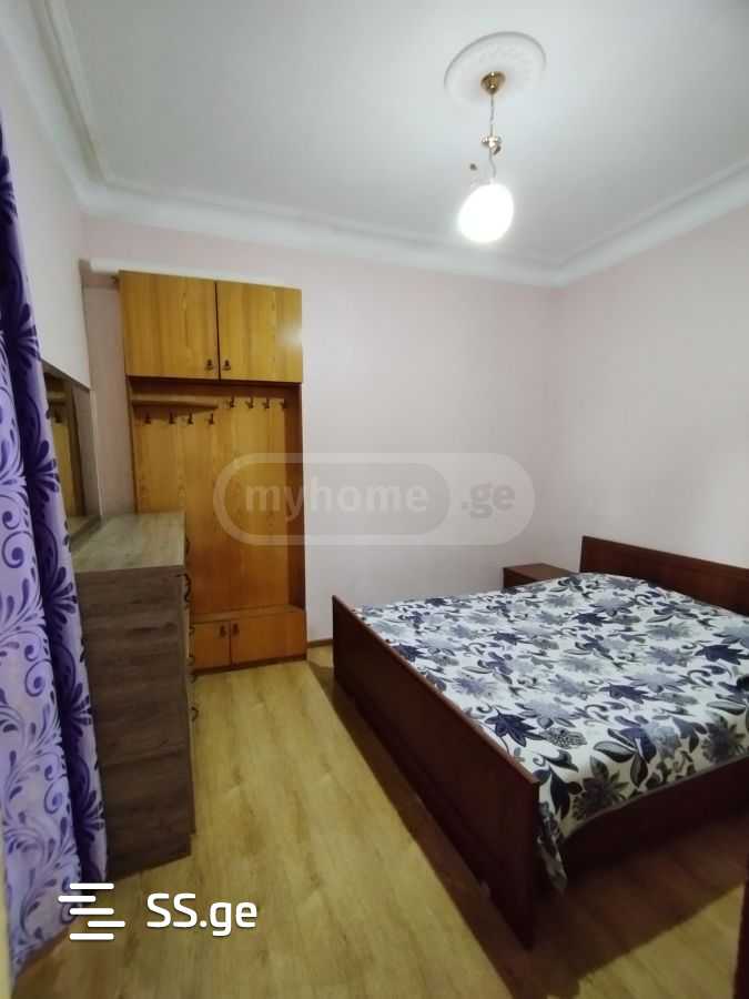4 Room Summer Cottage Daily Rent. view 8