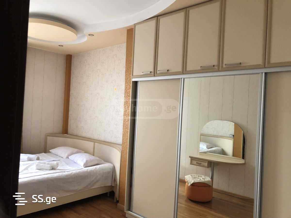 5 room Flat For Rent. Vera - Aanzicht 2
