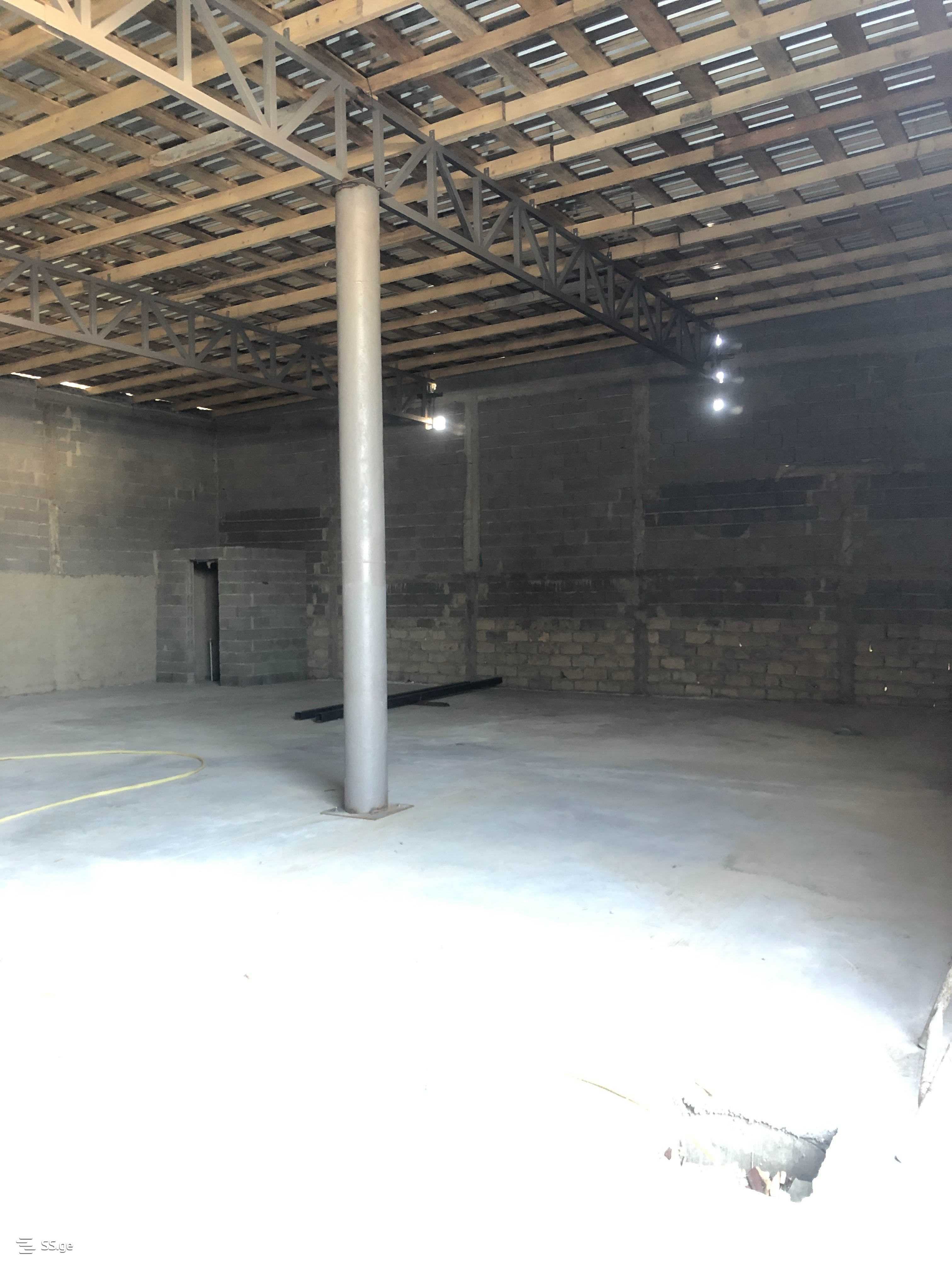 Store-Industrial Property For Rent. Didi Digomi view 3