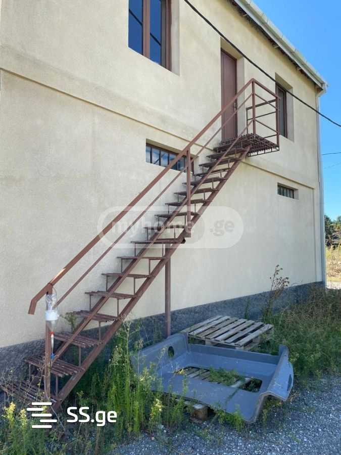 Commercial Space For Sale. view 9