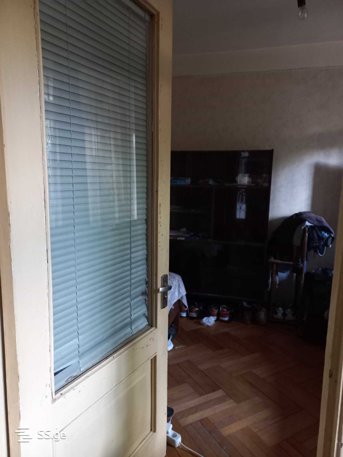 2 Room Flat For Sale view 3