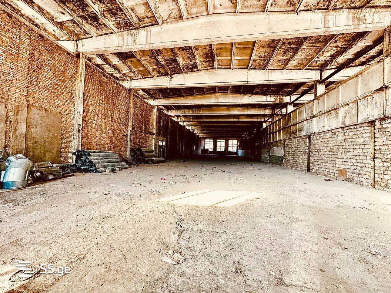 Store-Industrial Property For Rent. Isani view 2