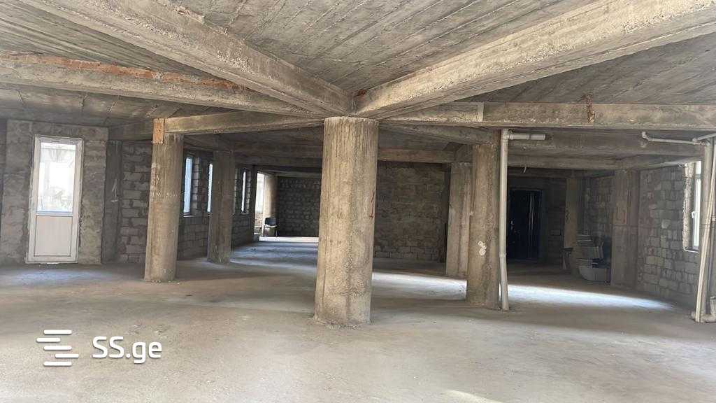 Продажа 6-комната Квартира view 9