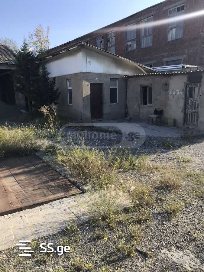 Store-Industrial Property For Rent. Sanzona view 3
