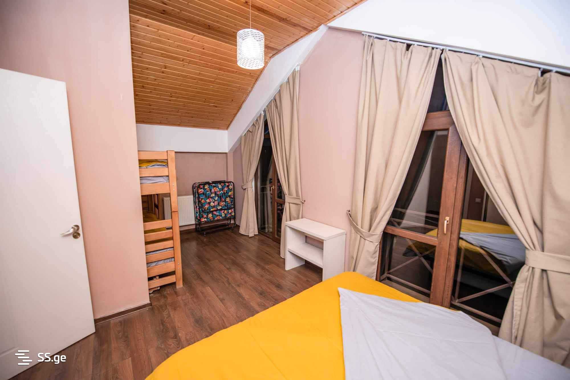 9 Room Hotel For Sale., 10 of 12