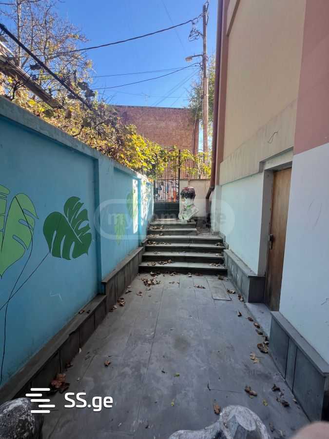 Commercial Space For Rent. Vera view 10