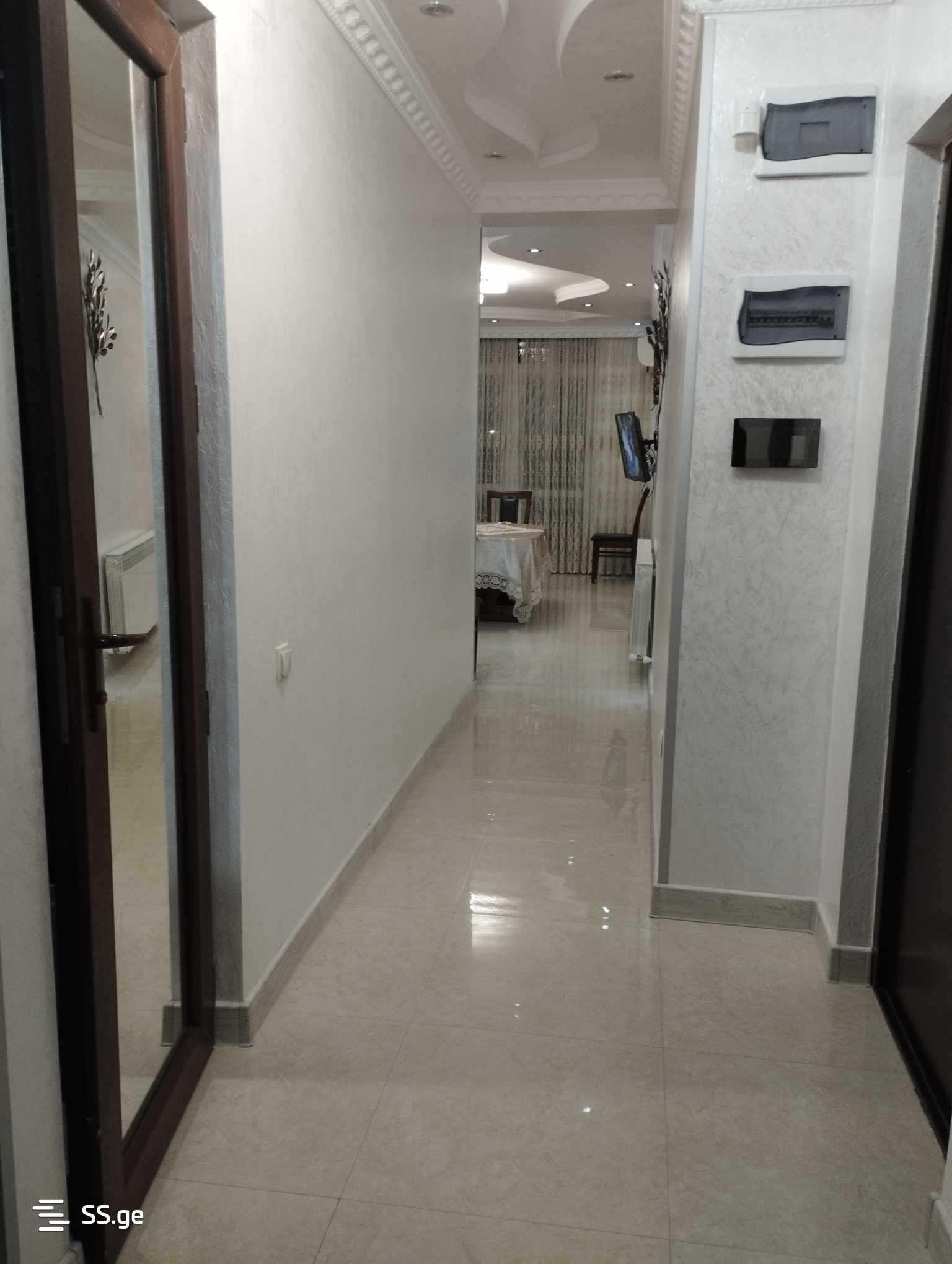 3 Room Flat For Rent. Batumi view 4