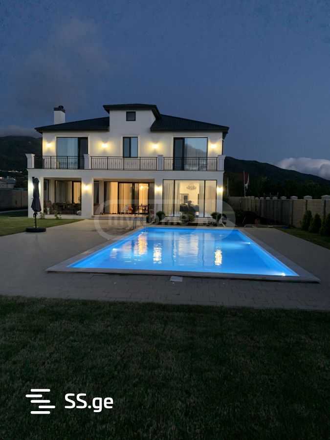 7 Room Private House For Sale. view 5