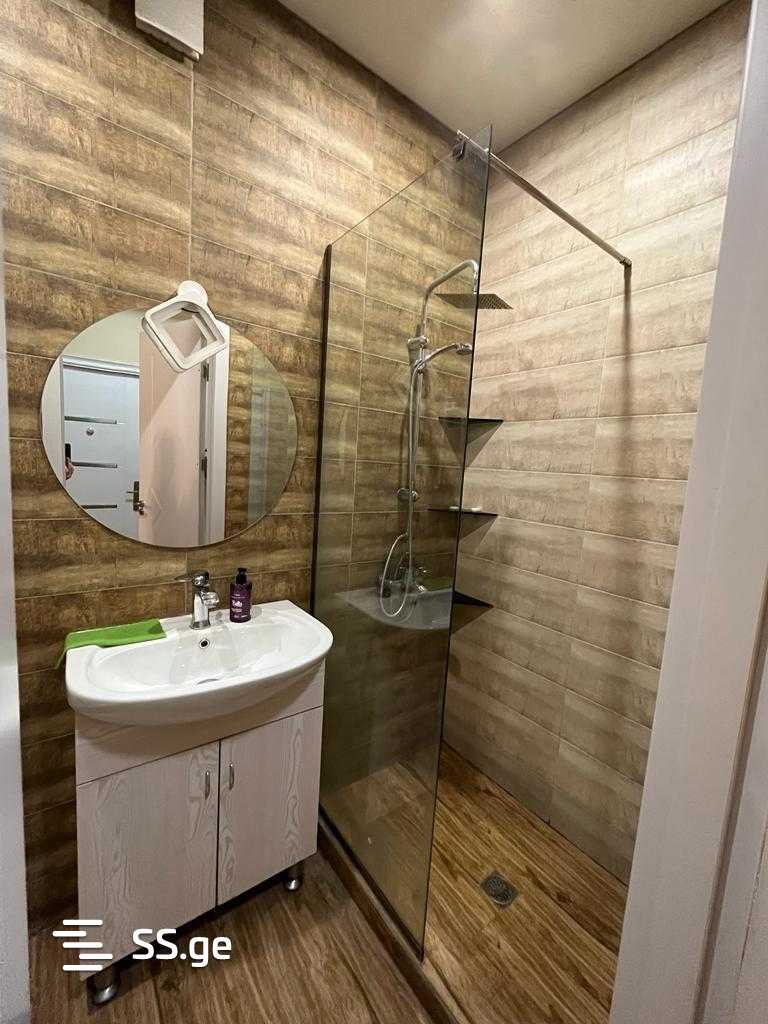 1 Room Flat Daily Rent. Avlabari view 5