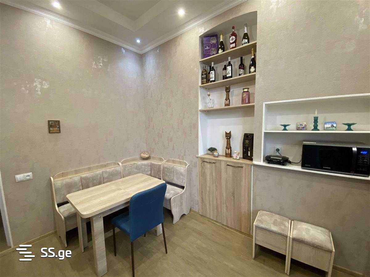 2 Room Flat For Rent. Sololaki view 3