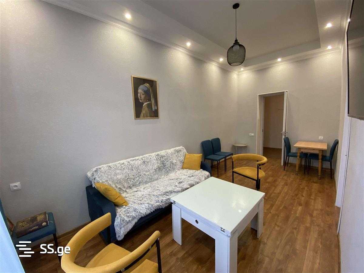 2 Room Flat For Rent. Sololaki view 1