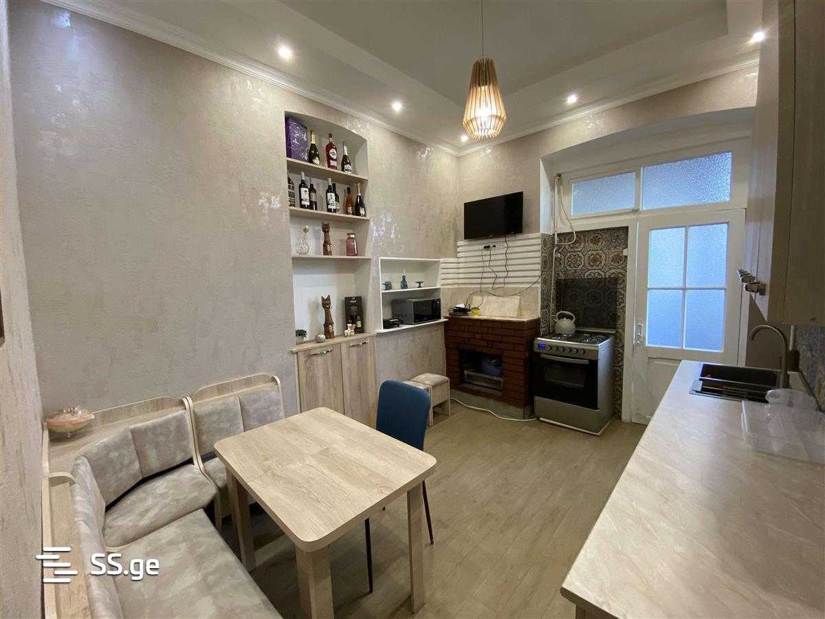 2 Room Flat For Rent. Sololaki view 2