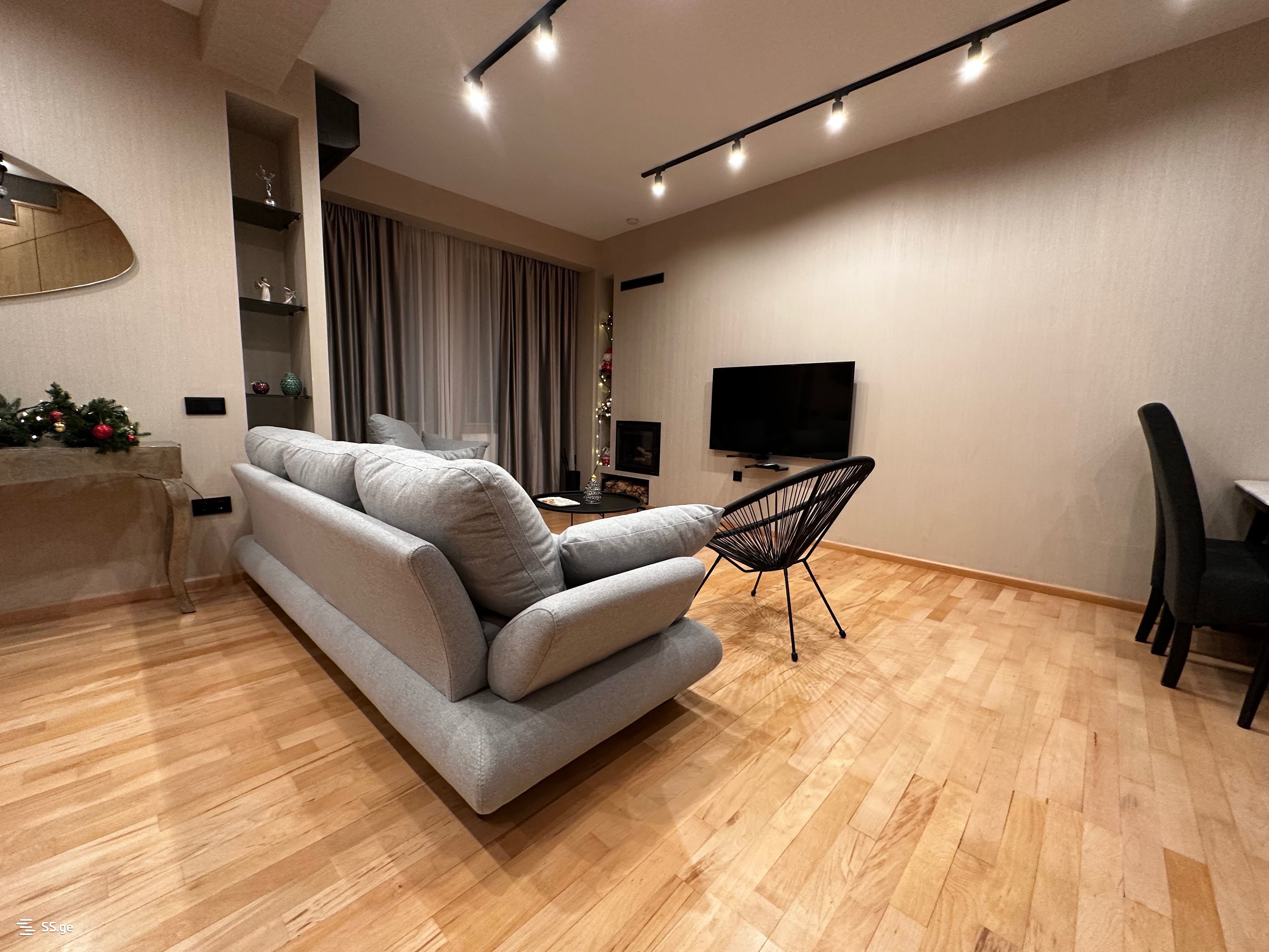 4 Room Private House For Rent. Vake view 1