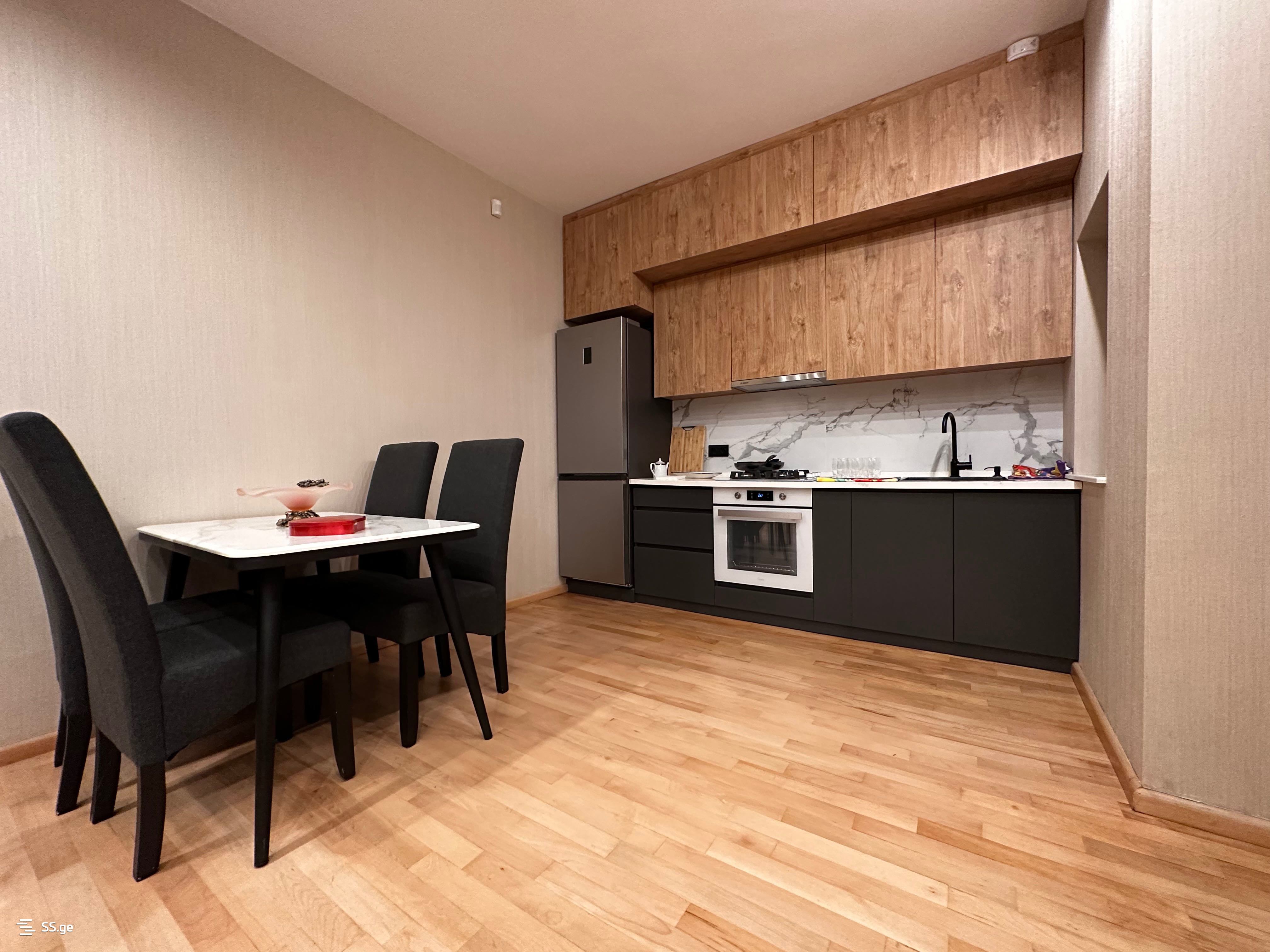 4 Room Private House For Rent. Vake view 6