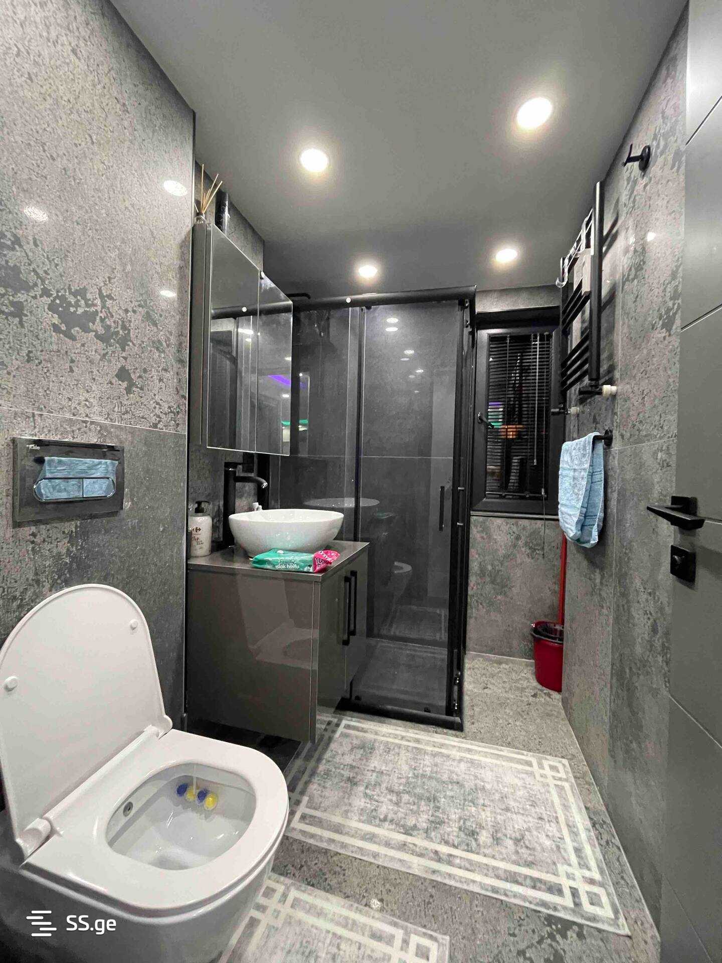 2 Room Flat Daily Rent. Digomi view 4