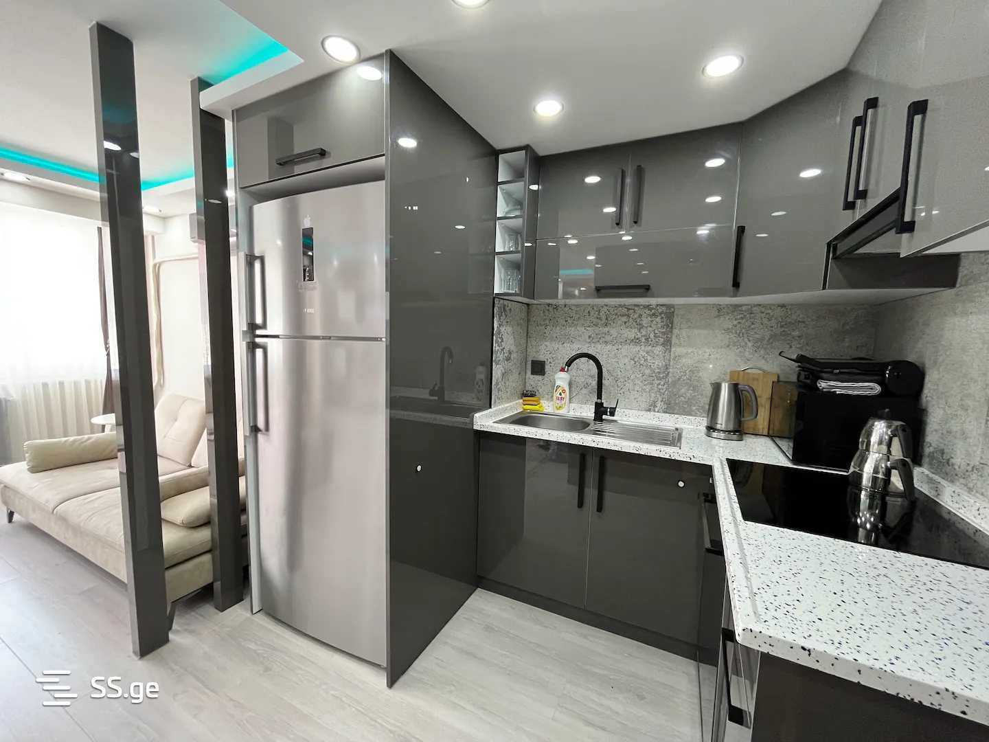 2 Room Flat Daily Rent. Digomi view 2