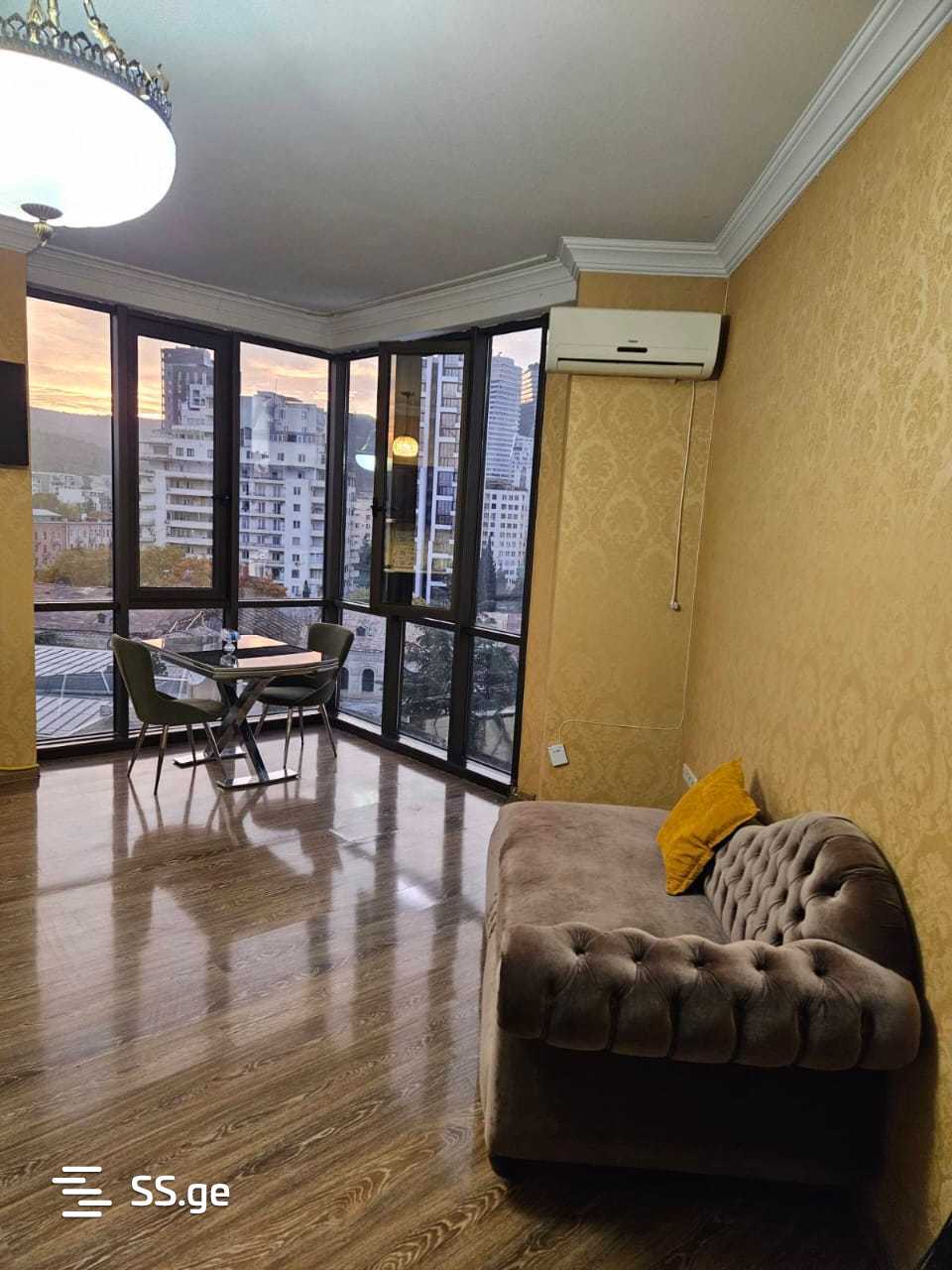 2 room Flat For Rent. Vake – pohled 2