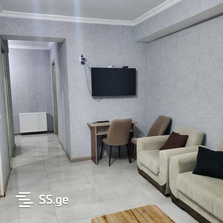 2 room Flat Daily rent. Varketili - Widok 4