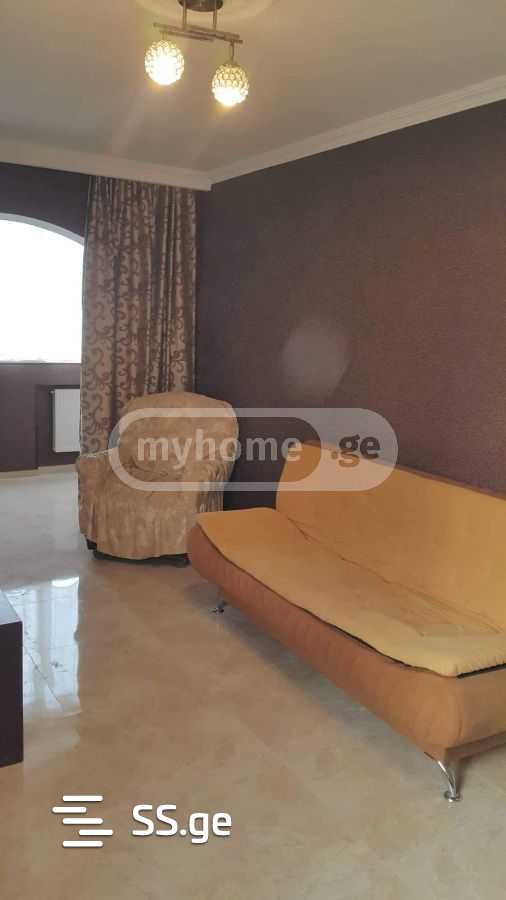 2 Room Flat For Rent. Isani view 1