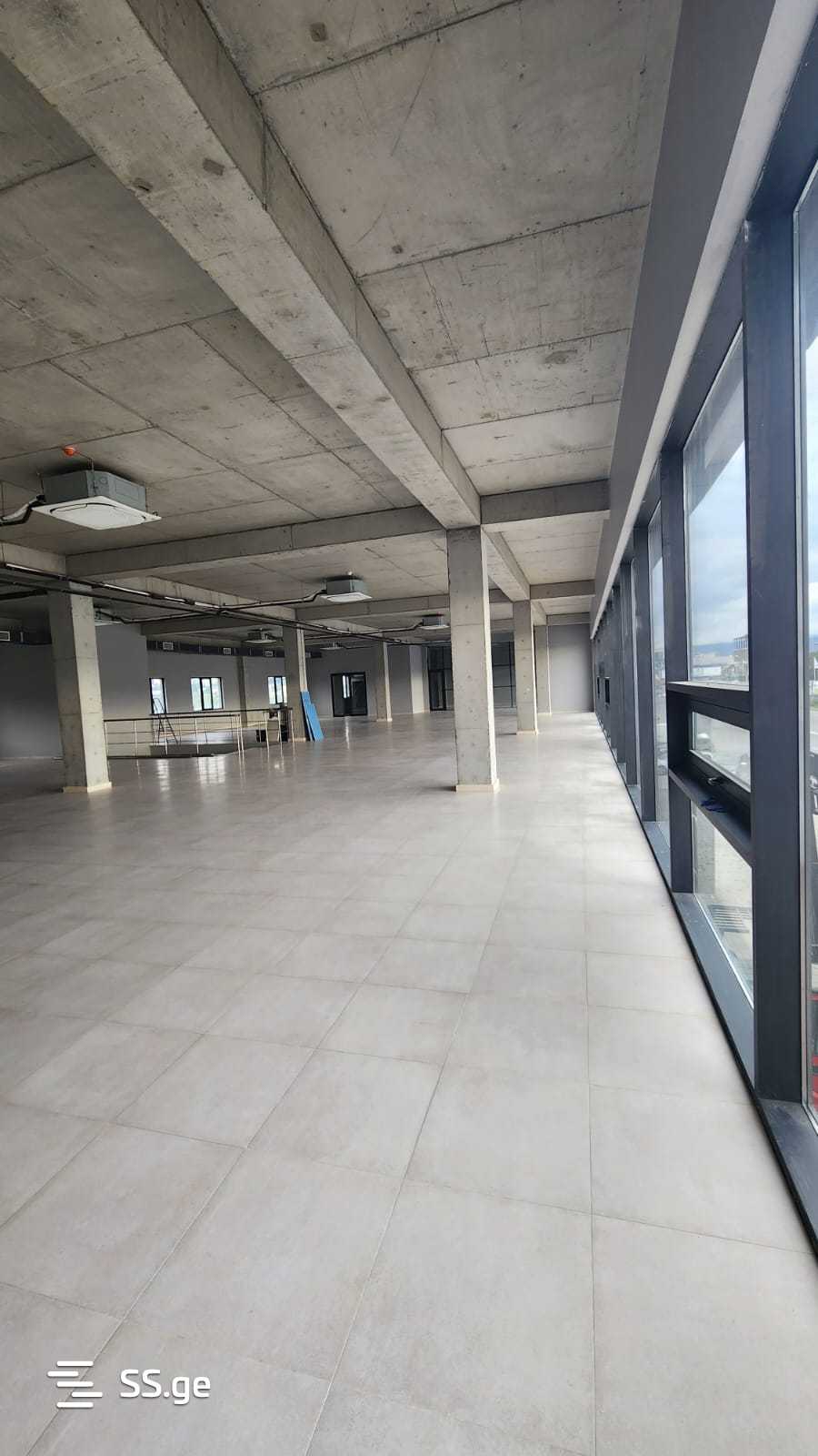 Commercial Space For Rent. Digomi view 3