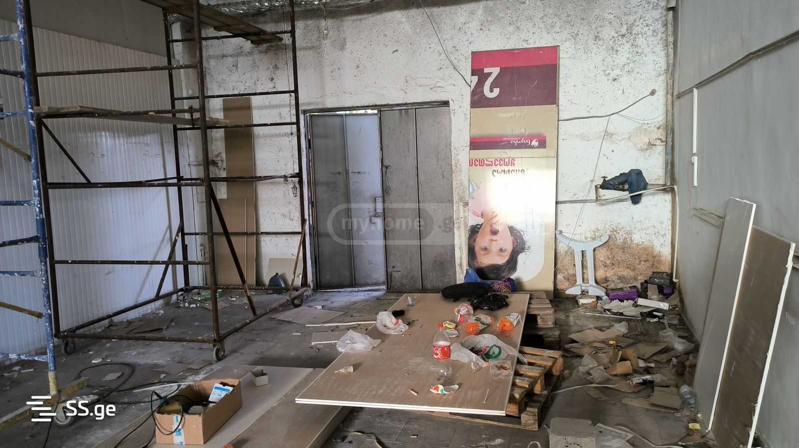 Store-Industrial Property For Rent. Samgori view 2
