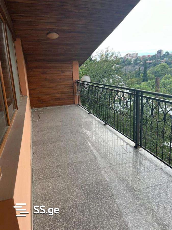 7 Room Private House For Rent. Ortachala view 12