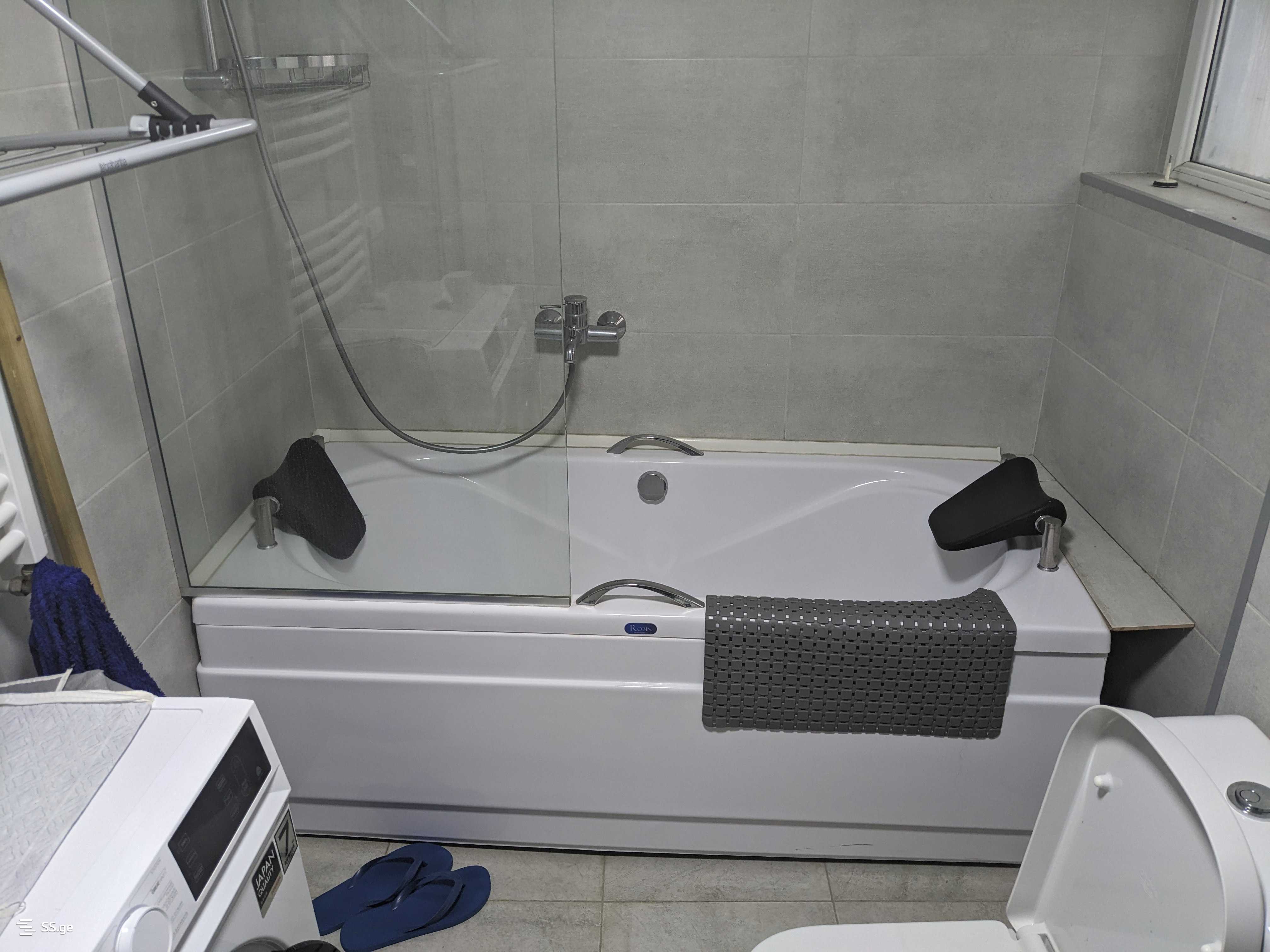 1 Room Flat Daily Rent. Sololaki view 3