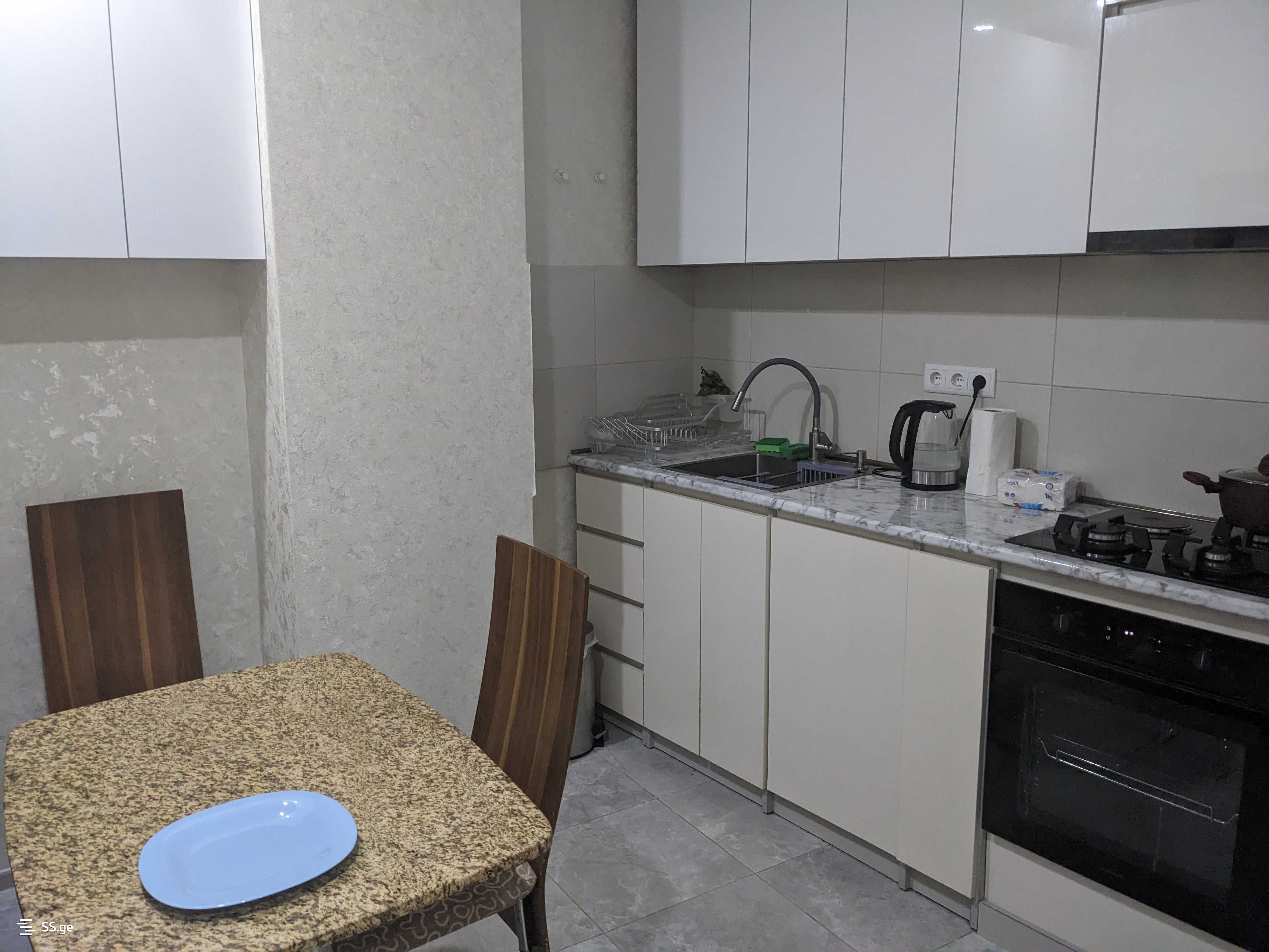 1 Room Flat Daily Rent. Sololaki view 6