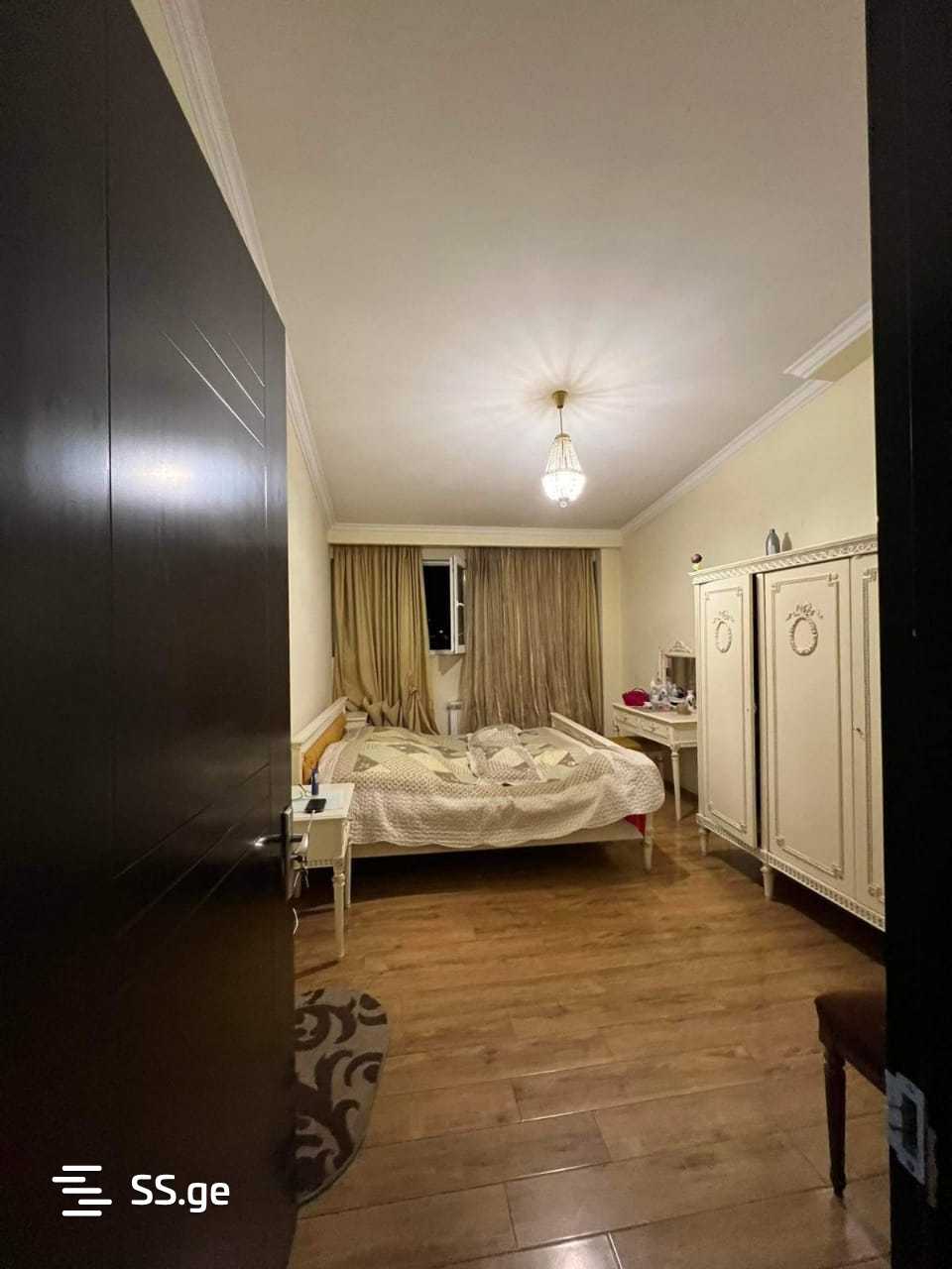 4 Room Flat For Sale view 8