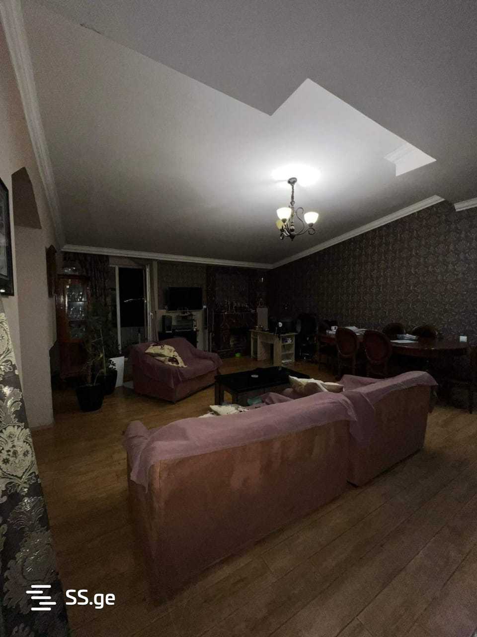 4 Room Flat For Sale view 6