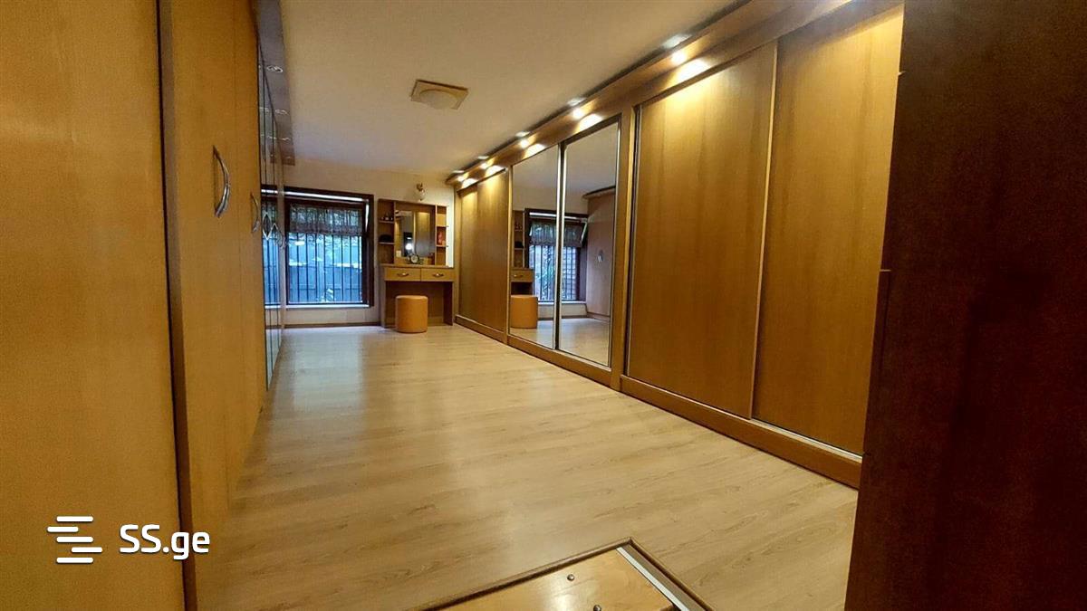 10 Room Private House For Rent. Nadzaladevi view 1