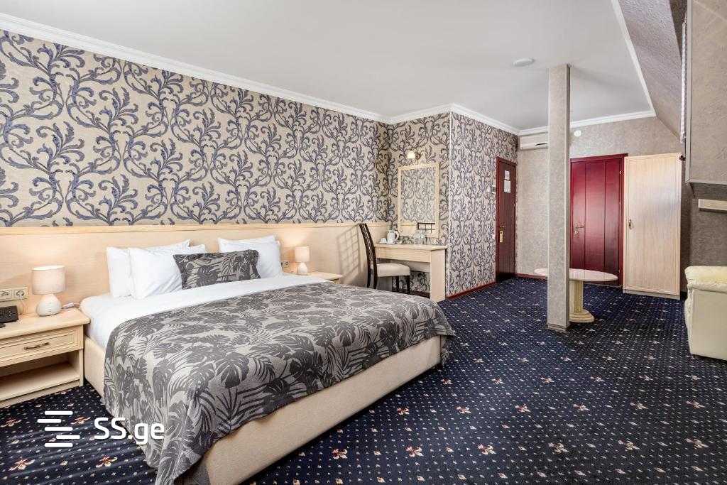 26 Room Hotel For Sale view 3