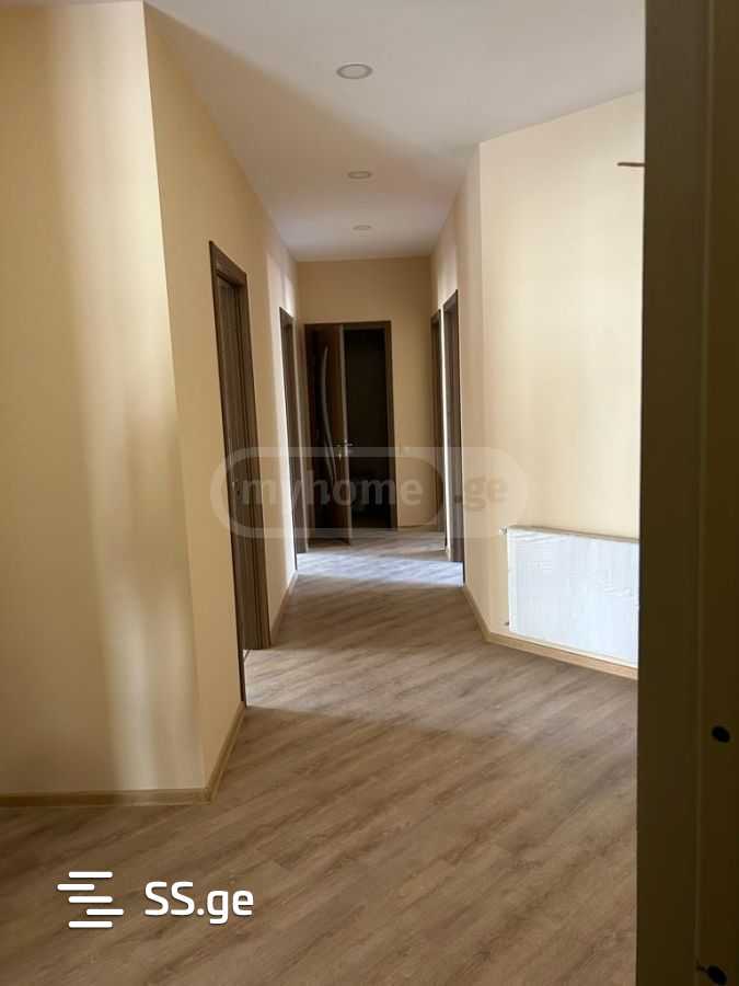 5 Room Flat For Sale view 8