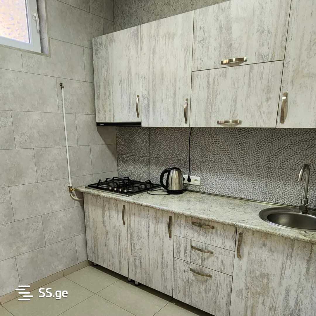 3 Room Private House Daily Rent. Borjomi view 6