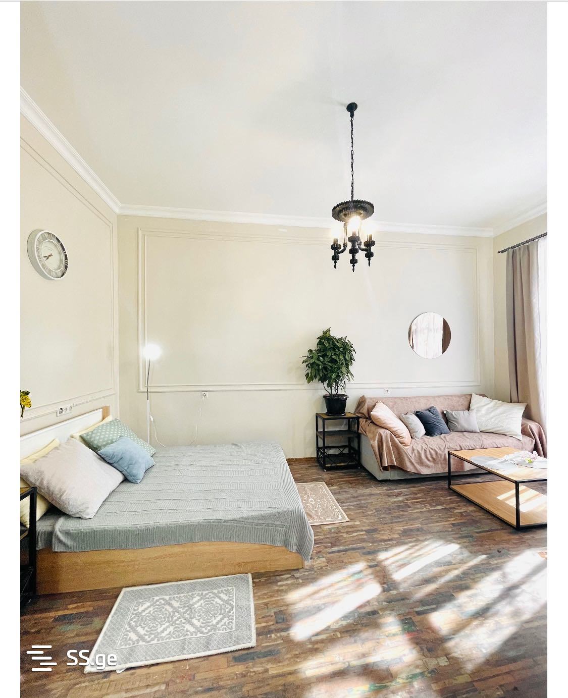 1 Room Flat Daily Rent. Mtatsminda view 4
