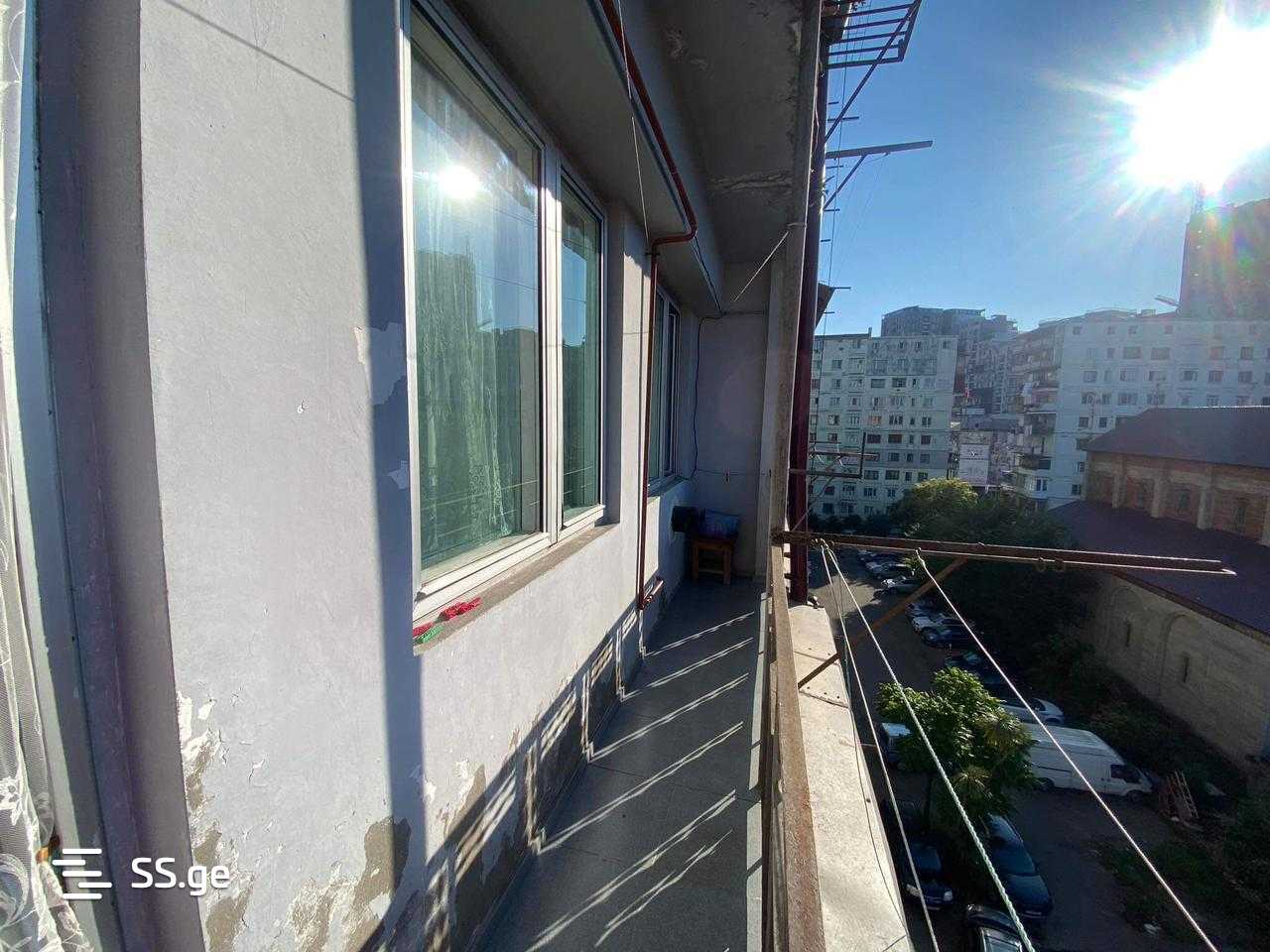 Продажа 4-комната Квартира view 6