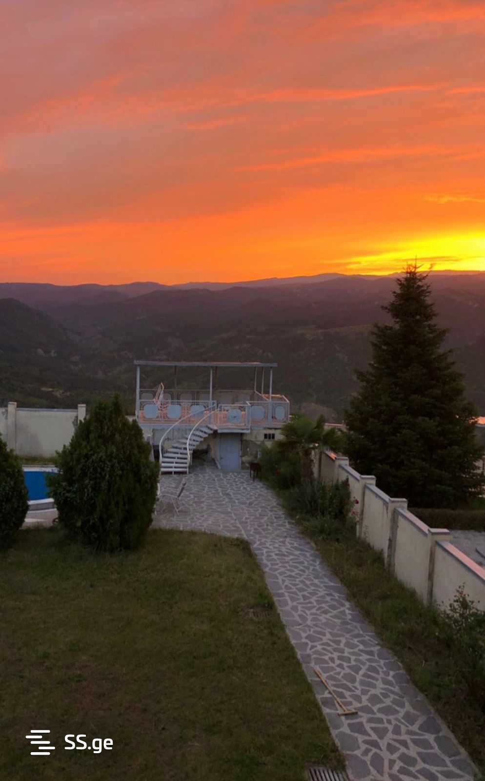 8 Room Private House For Sale, 3 of 4