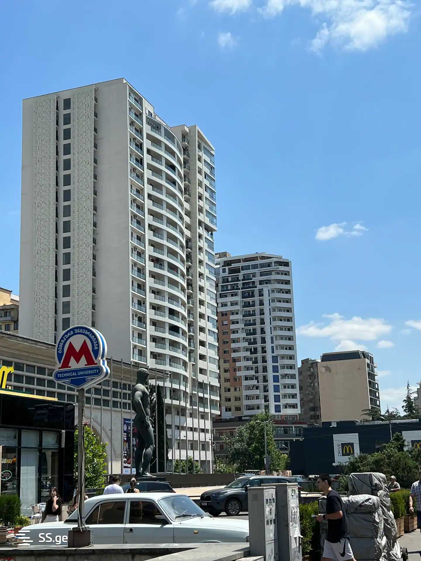 2 Room Flat Daily Rent. Saburtalo view 3