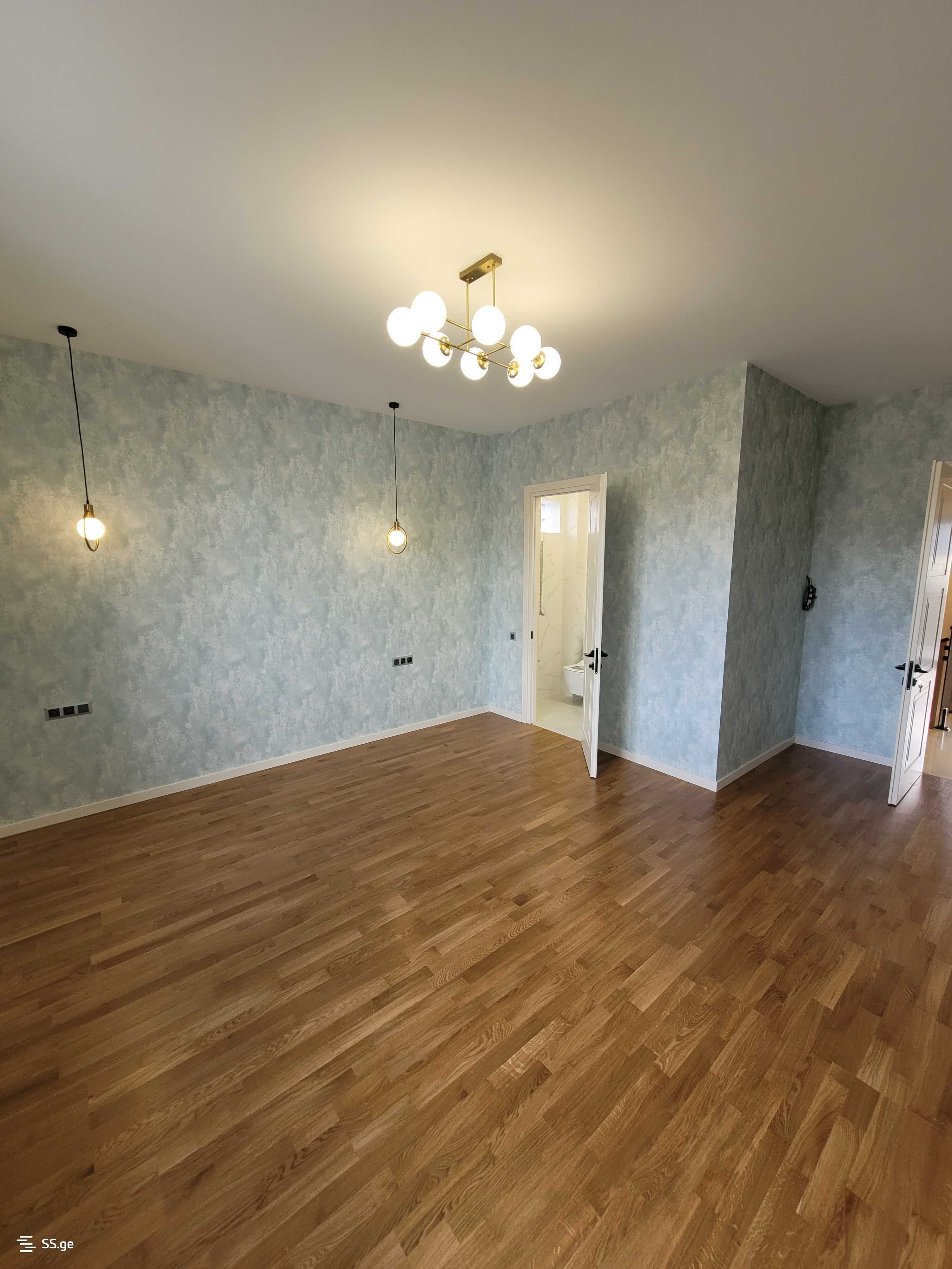 7 Room Private House For Sale view 9