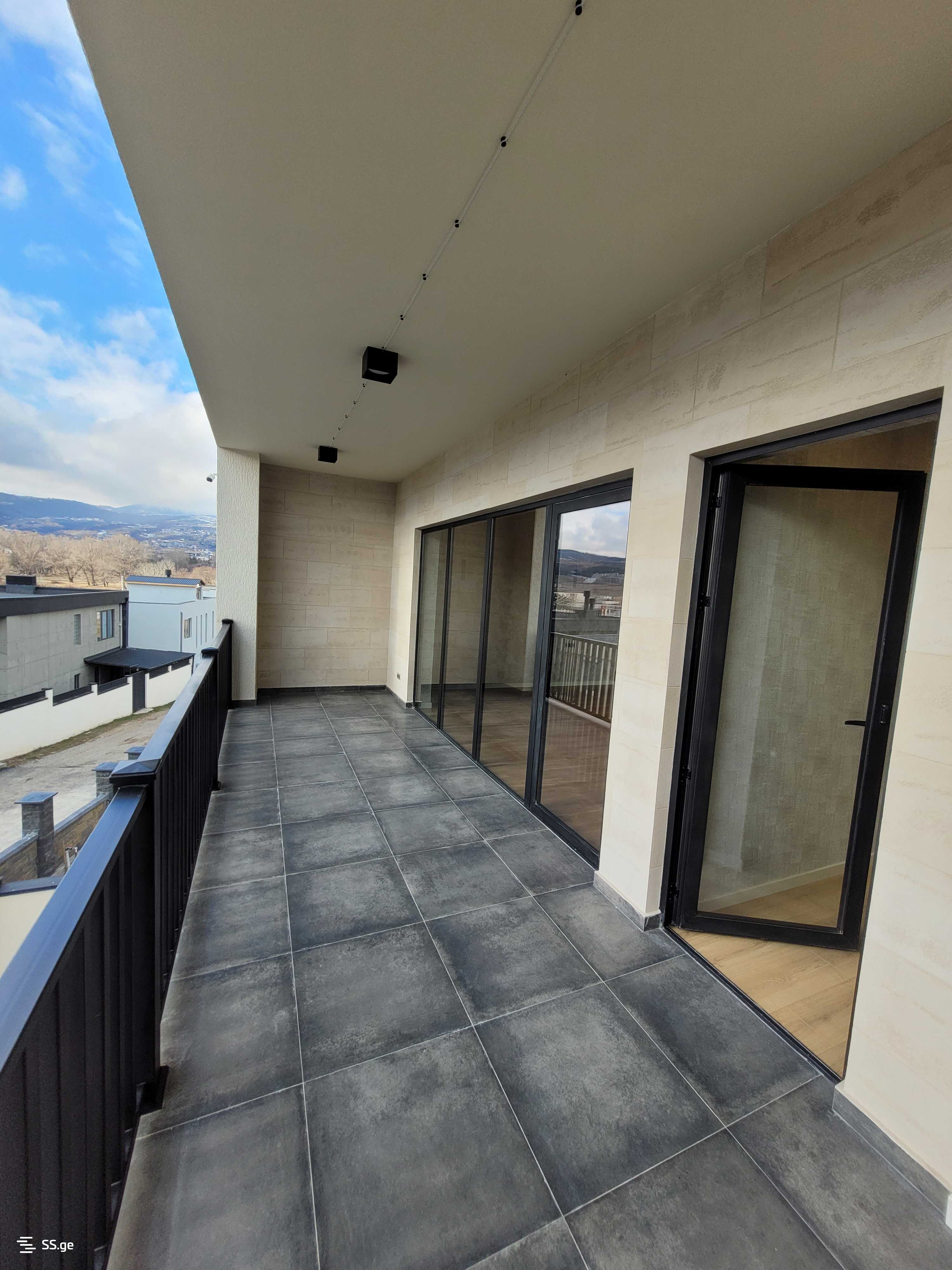 7 Room Private House For Sale view 10