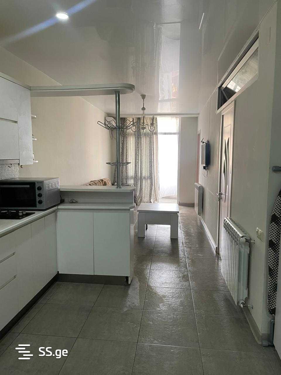 3 Room Flat For Rent. Batumi view 6