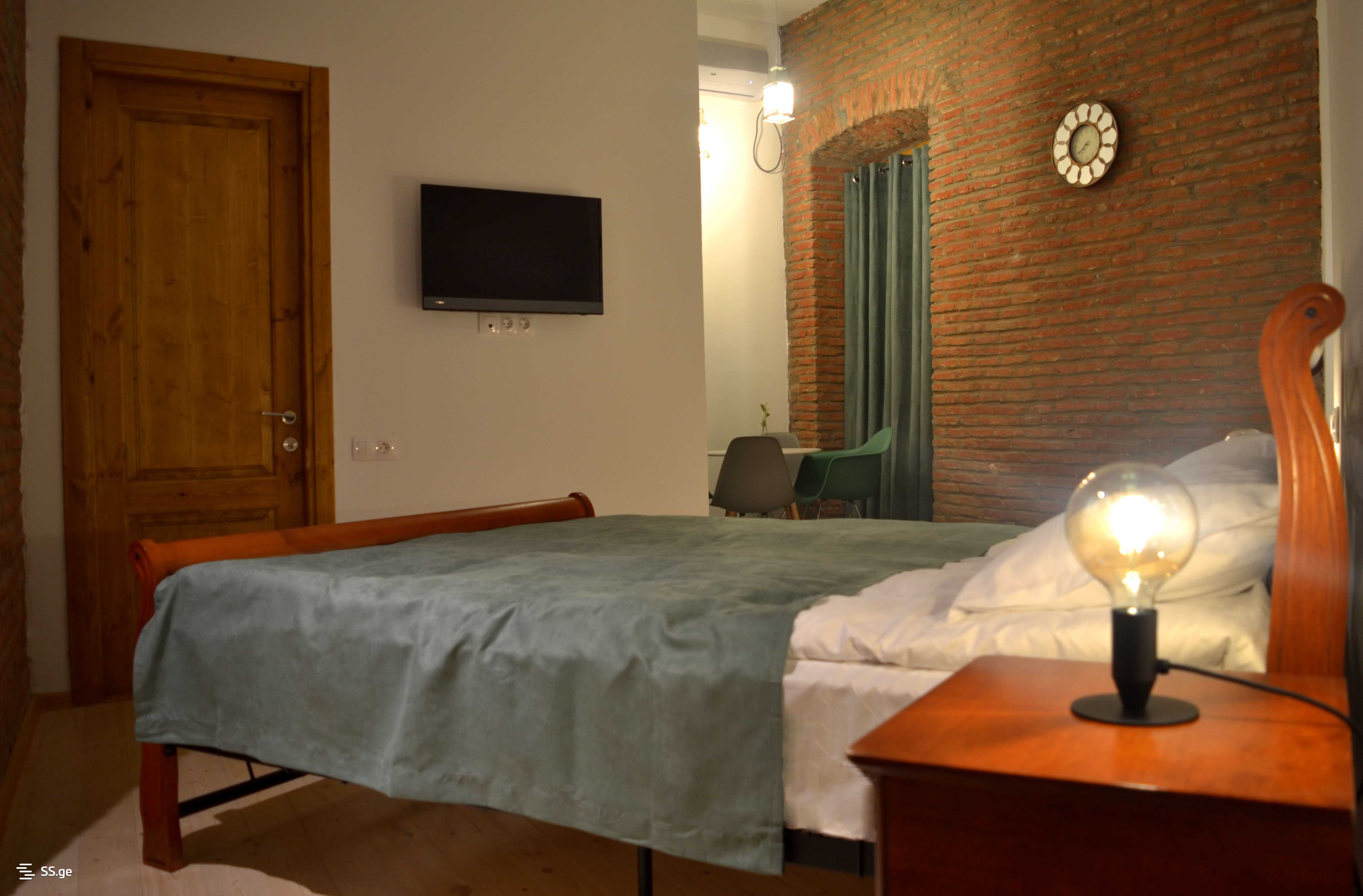 1 Room Flat Daily Rent. Sololaki view 3