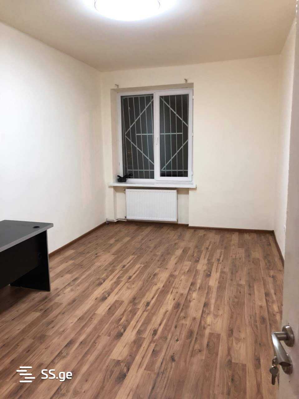Office For Rent. Vera view 1