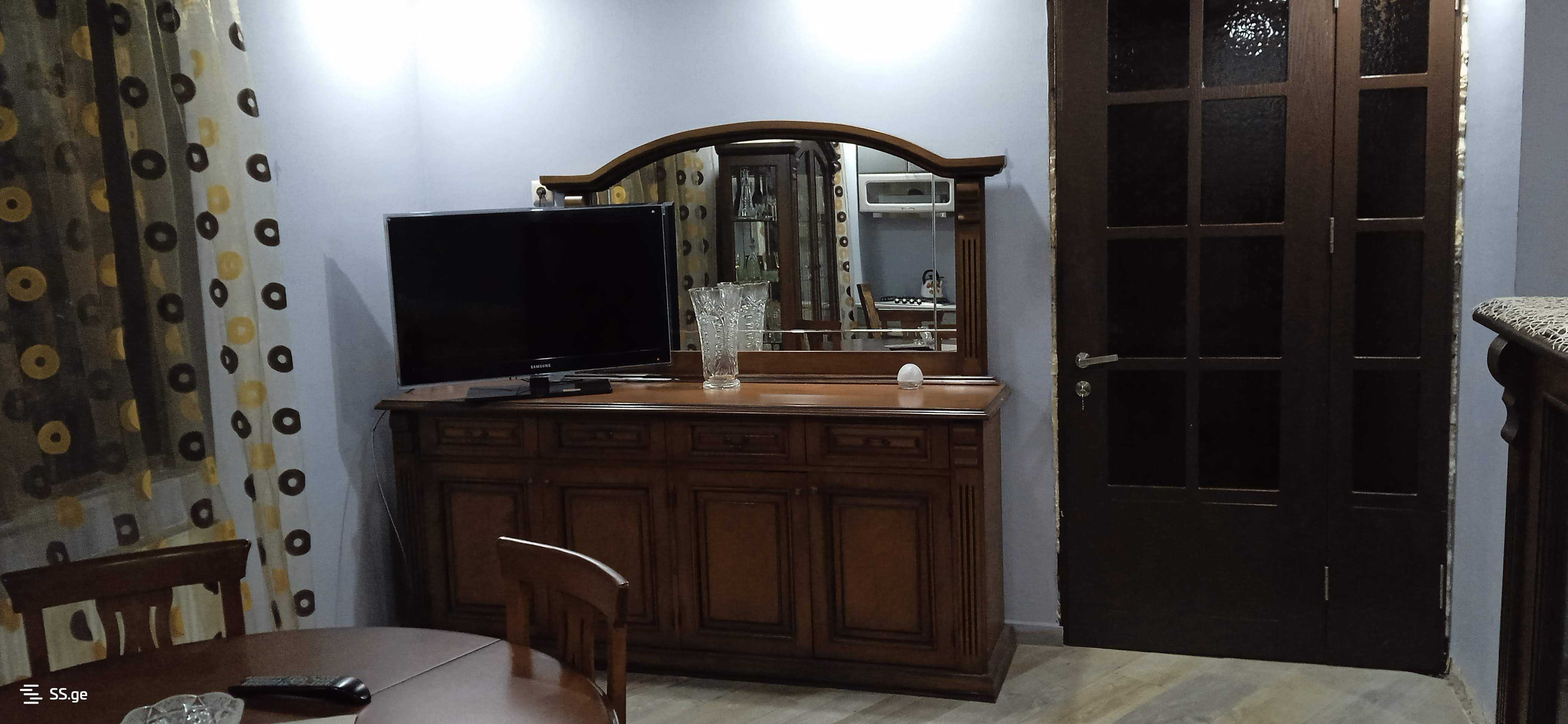 2 Room Private House For Rent. Batumi view 3