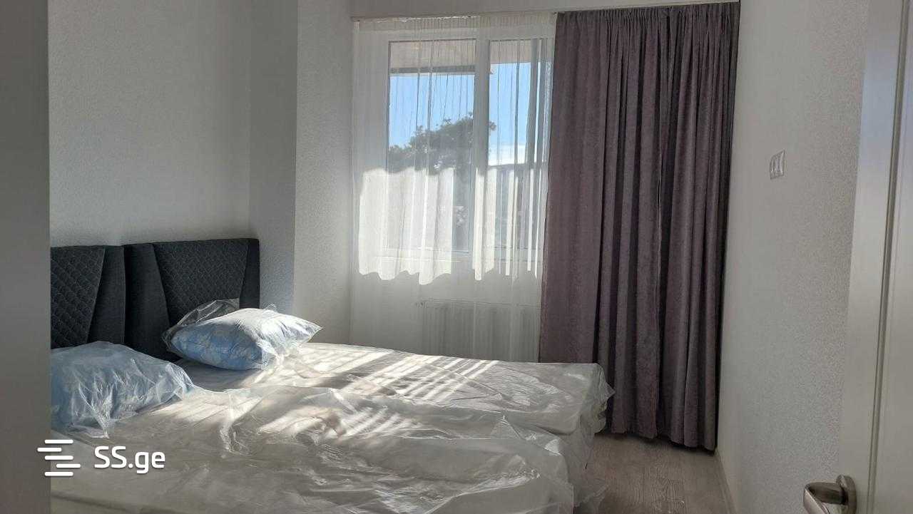2 Room Flat For Rent. Isani view 2
