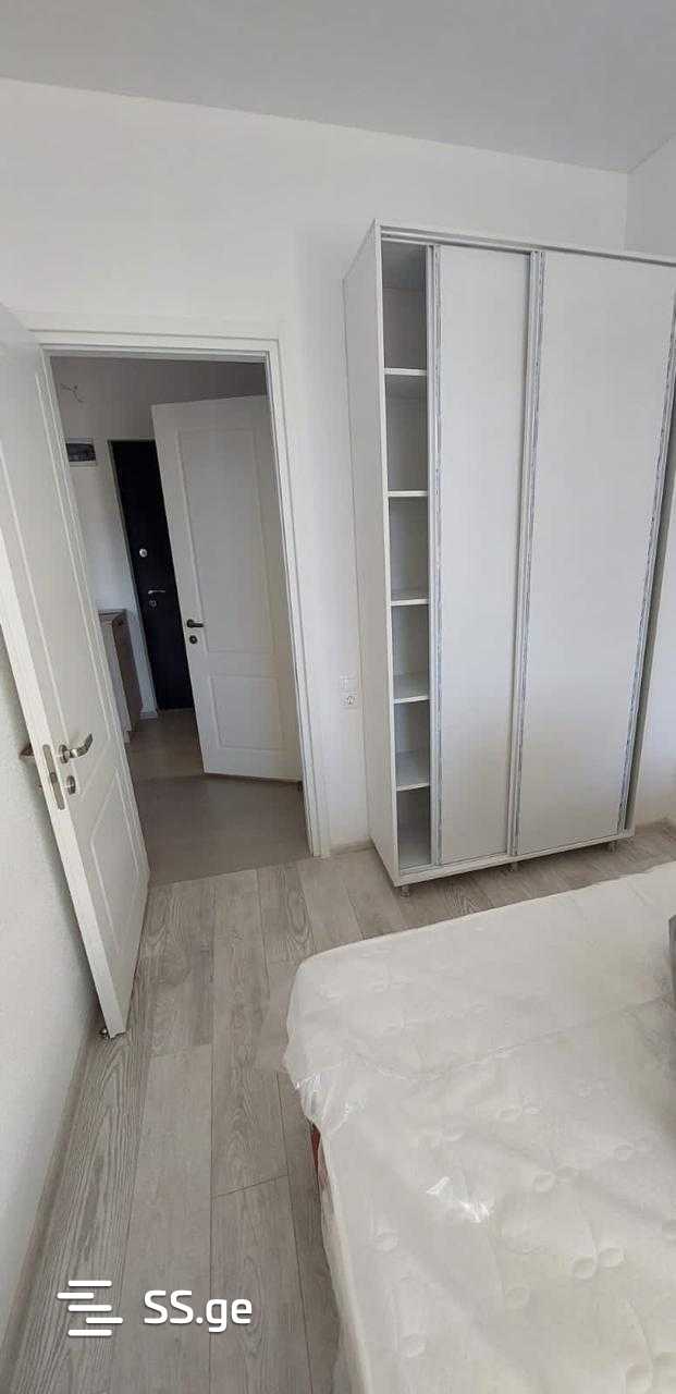 2 Room Flat For Rent. Isani view 3