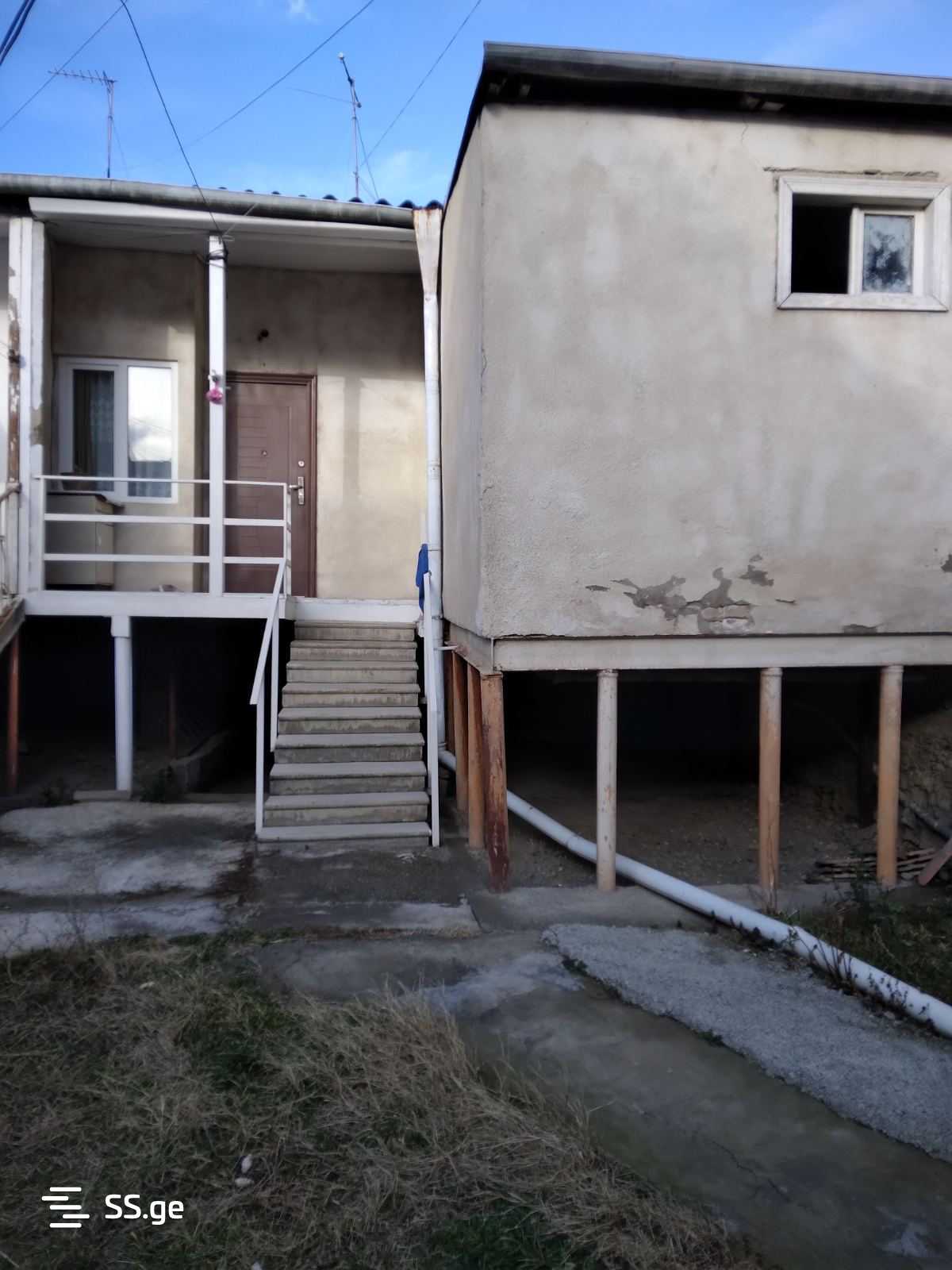 3 Room Private House For Sale view 12