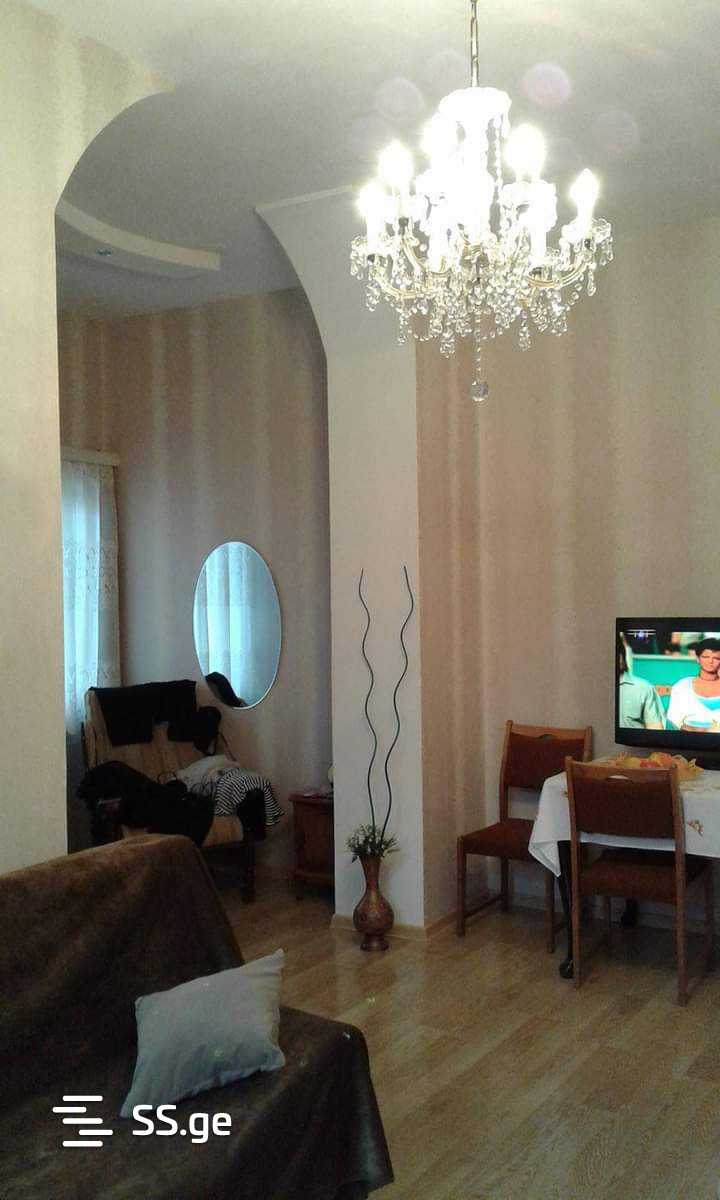 3 Room Private House For Sale view 6