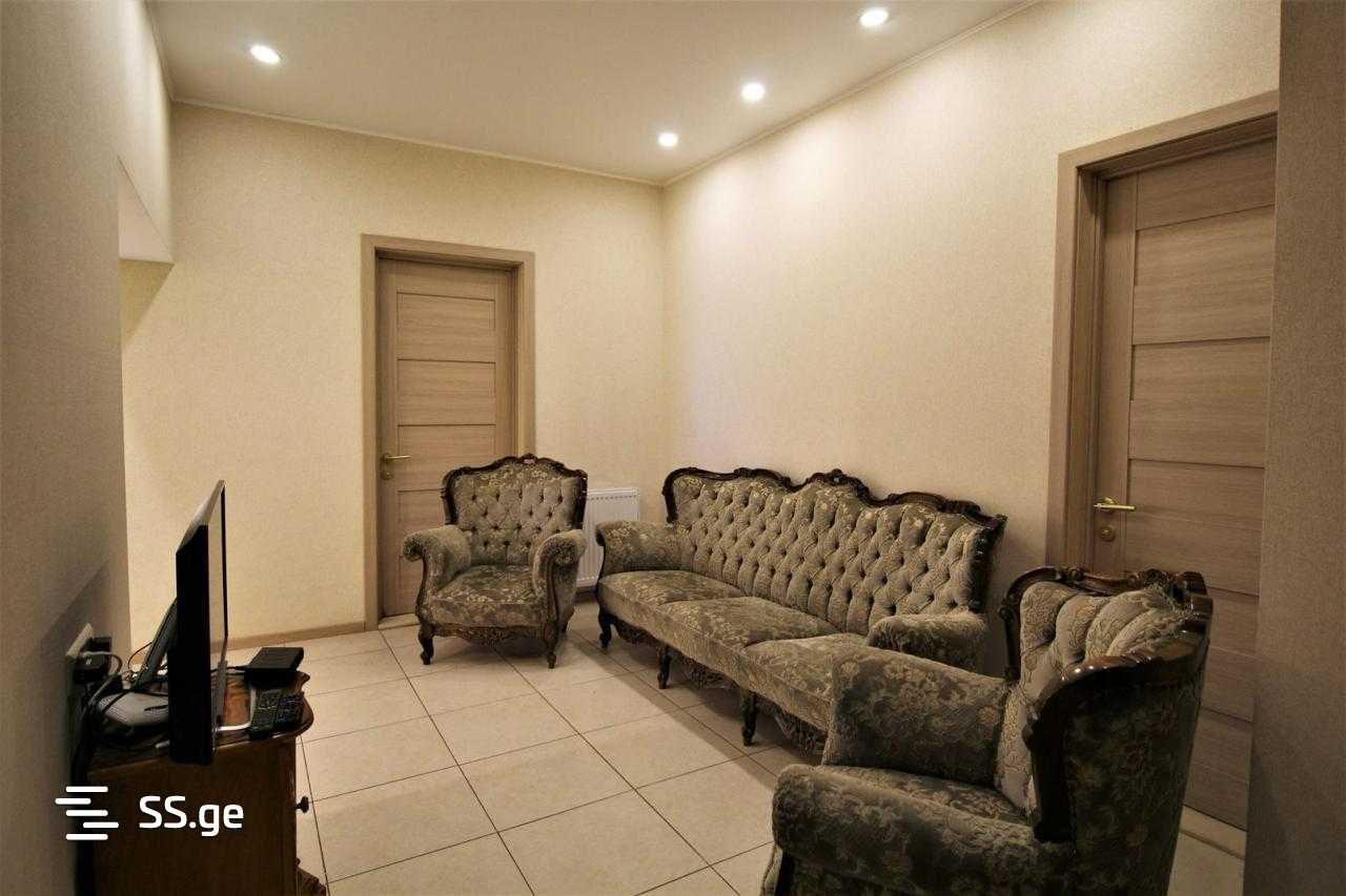 4 Room Flat For Rent. Mtatsminda view 11